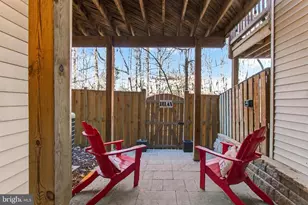 8445 Carmela Cir, Springfield, VA 22153 - Photo 7