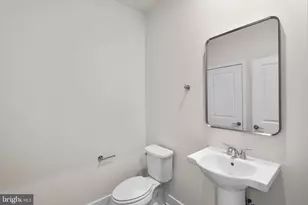 13904 Aviation Pl, Herndon, VA 20171 - Photo 37