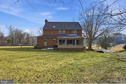 956 Walker Road, Great Falls, VA 22066 - Photo 5