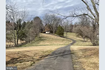 956 Walker Road, Great Falls, VA 22066 - Photo 7