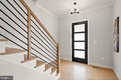 410 Dove Circle SW, Vienna, VA 22180 - Photo 7