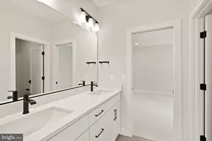 410 Dove Cir SW, Vienna, VA 22180 - Photo 53