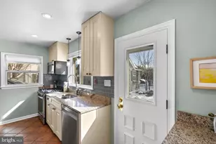 7005 Grove Rd, Alexandria, VA 22306 - Photo 13