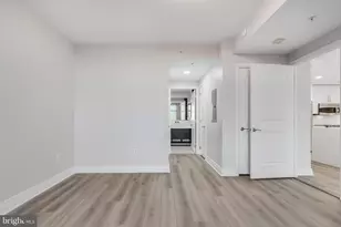 8220 Crestwood Heights Dr, McLean, VA 22102 - Photo 15