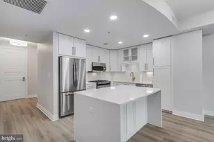 8220 Crestwood Heights Dr, McLean, VA 22102 - Photo 5