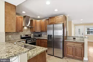 7416 Sportsman Dr, Falls Church, VA 22043 - Photo 7