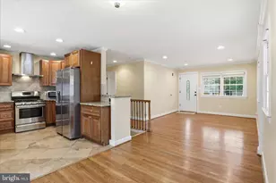 7416 Sportsman Dr, Falls Church, VA 22043 - Photo 5