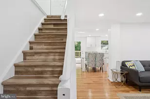 6246 Hillside Rd, Springfield, VA 22152 - Photo 5