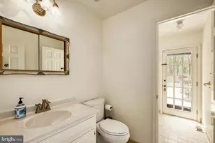 10525 Summerwind Ln, Fairfax Station, VA 22039 - Photo 31