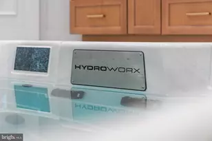 7047 Liberty Ln, McLean, VA 22101 - Photo 71