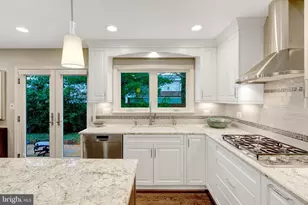 2806 Oakton Manor Ct, Oakton, VA 22124 - Photo 21