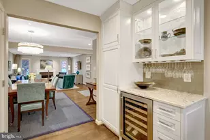 2806 Oakton Manor Ct, Oakton, VA 22124 - Photo 17