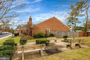 2806 Oakton Manor Ct, Oakton, VA 22124 - Photo 51