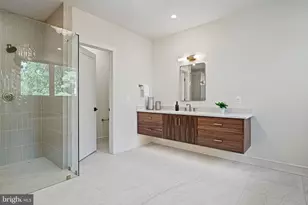 107 Moore Ave SE, Vienna, VA 22180 - Photo 33