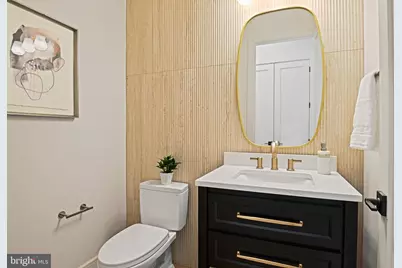 107 Moore Avenue SE, Vienna, VA 22180 - Photo 5
