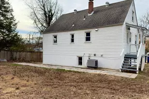 2408 Fairhaven Ave, Alexandria, VA 22303 - Photo 3