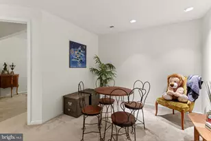1081 Trevino Ln, Herndon, VA 20170 - Photo 29