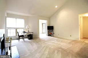 3902 Penderview Dr, Fairfax, VA 22033 - Photo 3