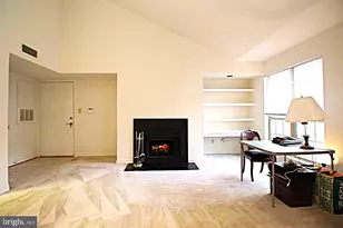 3902 Penderview Dr, Fairfax, VA 22033 - Photo 9