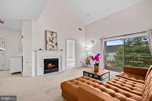 11338 Westbrook Mill Ln, Fairfax, VA 22030 - Photo 5