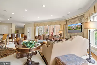 7212 Farm Meadow Court, McLean, VA 22101 - Photo 17