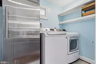 4016 Hirst Dr, Annandale, VA 22003 - Photo 17