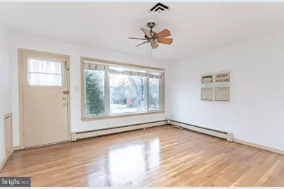 2201 Rollins Drive, Alexandria, VA 22307 - Photo 11