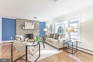 2201 Rollins Dr, Alexandria, VA 22307 - Photo 13