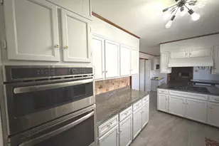 9608 Burke View Ave, Burke, VA 22015 - Photo 19