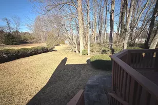 9608 Burke View Ave, Burke, VA 22015 - Photo 7