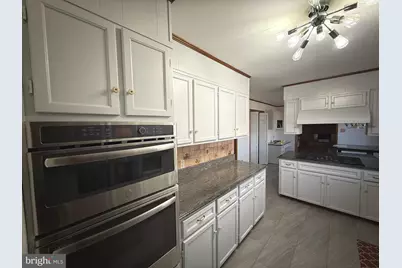 9608 Burke View Avenue, Burke, VA 22015 - Photo 19