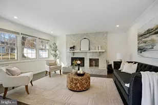 13134 Madonna Ln, Fairfax, VA 22033 - Photo 7