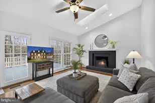 15067 Brown Post Ln, Centreville, VA 20121 - Photo 33