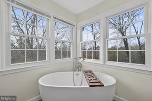 15067 Brown Post Ln, Centreville, VA 20121 - Photo 49