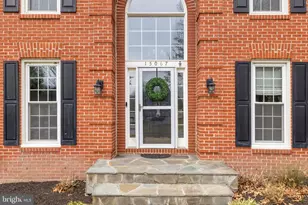 15067 Brown Post Ln, Centreville, VA 20121 - Photo 17