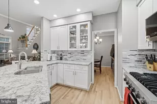 11411 Hollow Timber Ct, Reston, VA 20194 - Photo 17