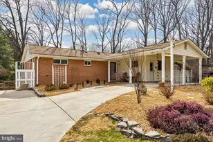 10016 Raeburn Ct, Fairfax, VA 22032 - Photo 3