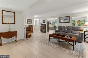 10016 Raeburn Ct, Fairfax, VA 22032 - Photo 35