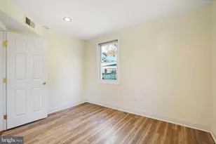 6924 Kenfig Dr, Falls Church, VA 22042 - Photo 15