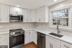 13855 Laura Ratcliff Ct, Centreville, VA 20121 - Photo 27