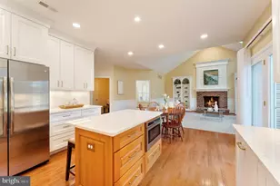 10812 Crippen Vale Ct, Reston, VA 20194 - Photo 15