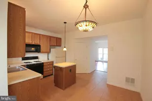 4312 Mallory Hill Ln, Fairfax, VA 22033 - Photo 5