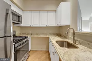 1625 International Dr, McLean, VA 22102 - Photo 9