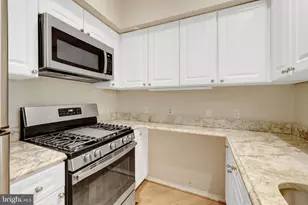 1625 International Dr, McLean, VA 22102 - Photo 11