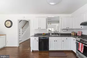 10456 Malone Ct, Fairfax, VA 22032 - Photo 19