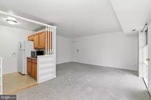 4227 Americana Dr, Annandale, VA 22003 - Photo 5