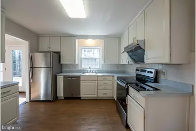 8209 Mockingbird Drive, Annandale, VA 22003 - Photo 7