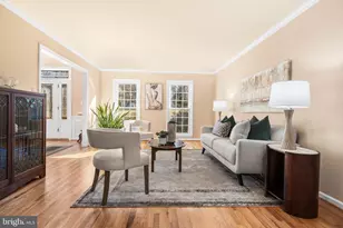 4926 Novak Ln, Fairfax, VA 22030 - Photo 5