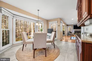 4926 Novak Ln, Fairfax, VA 22030 - Photo 13