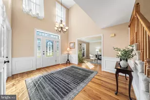 4926 Novak Ln, Fairfax, VA 22030 - Photo 3